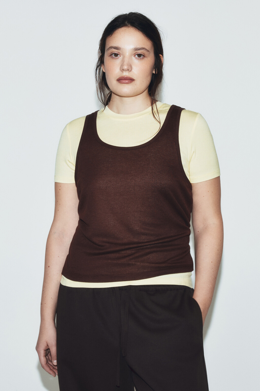 Футболка полуприлегающая с имитацией майки - цвет желтый - 2