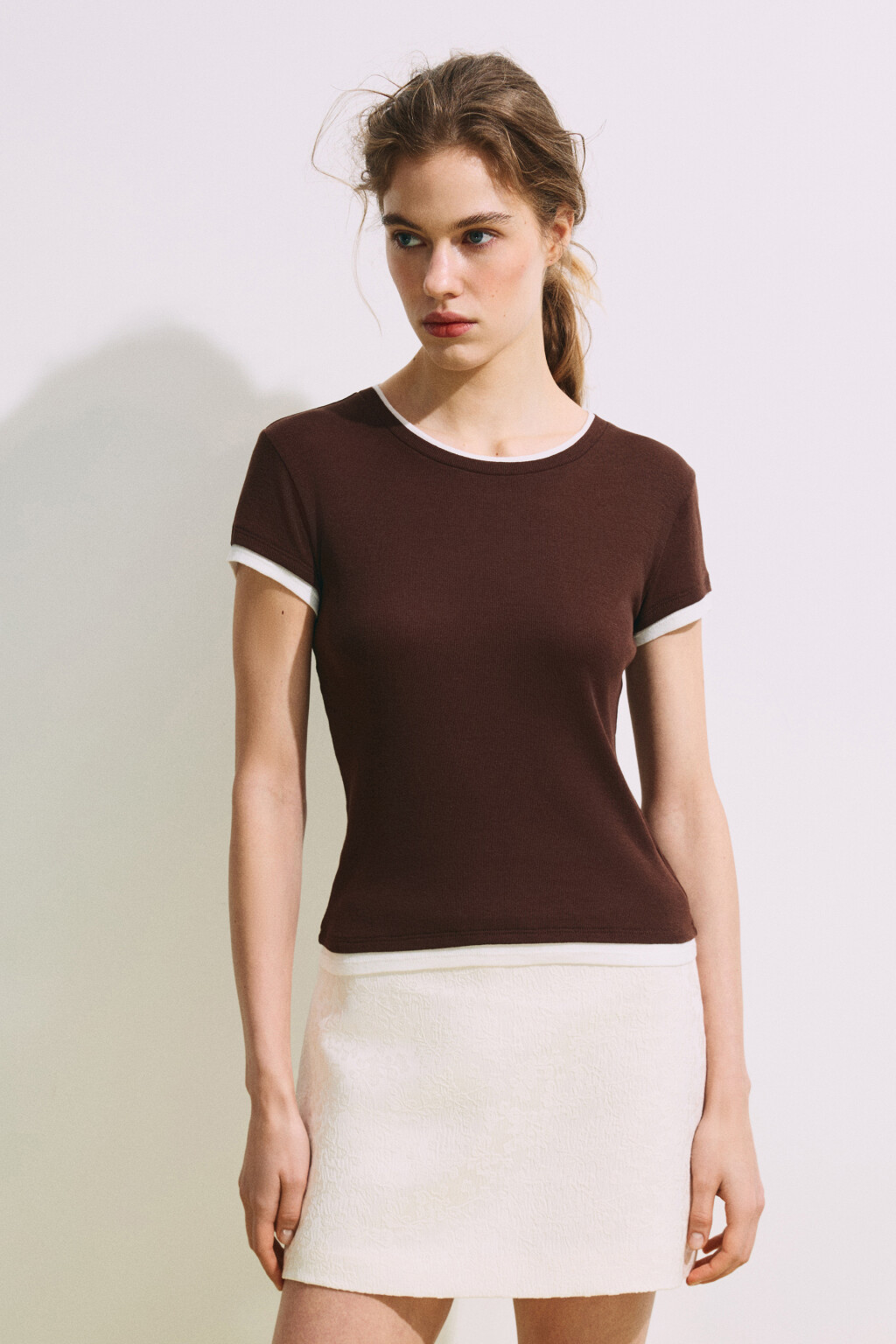 Футболка облегающая с имитацией второго слоя - цвет коричневый - 3