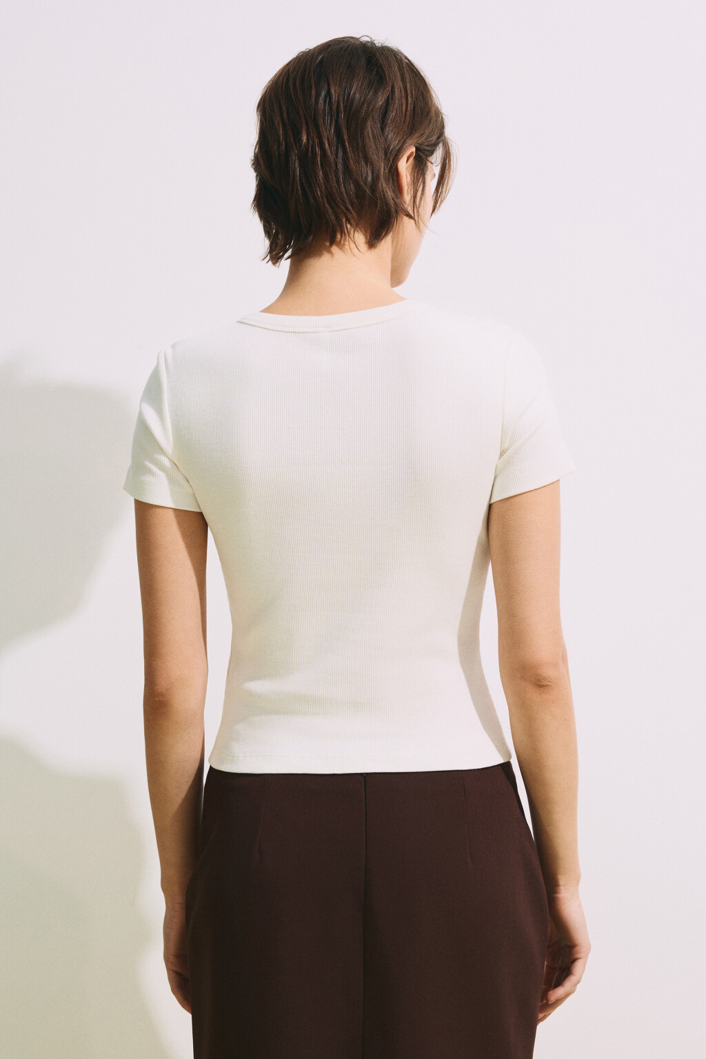 Футболка облегающая в рубчик с планкой - цвет молочный - 3