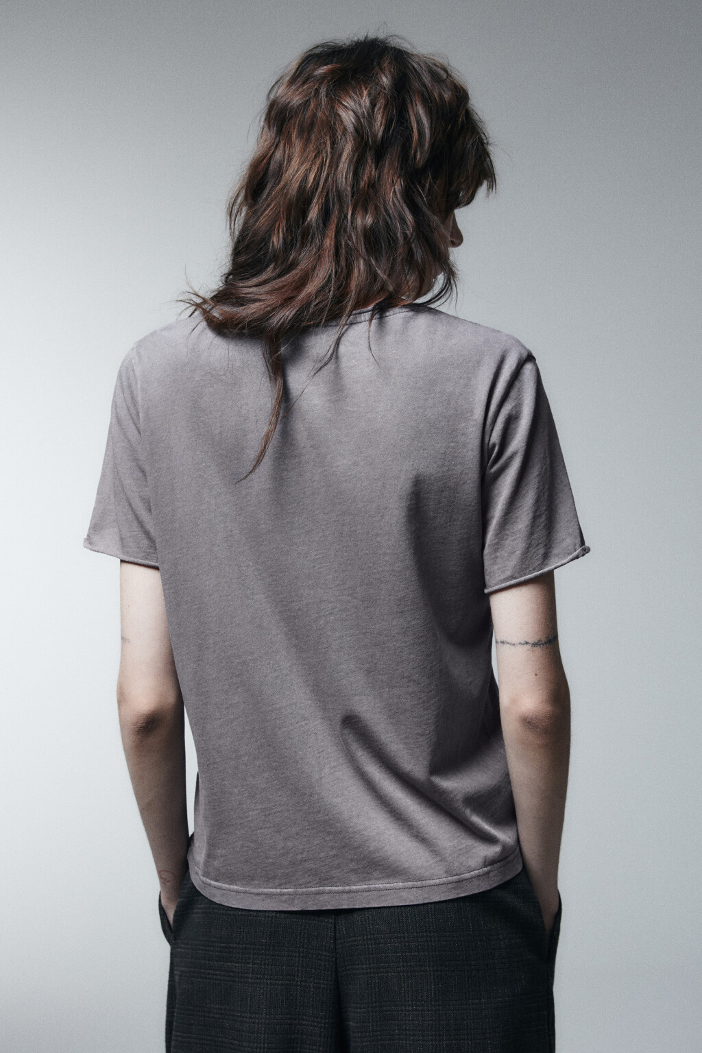 Футболка с вареным эффектом и надписью - цвет серый - 4