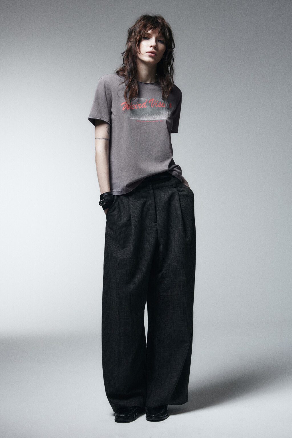 Футболка с вареным эффектом и надписью - цвет серый - 5