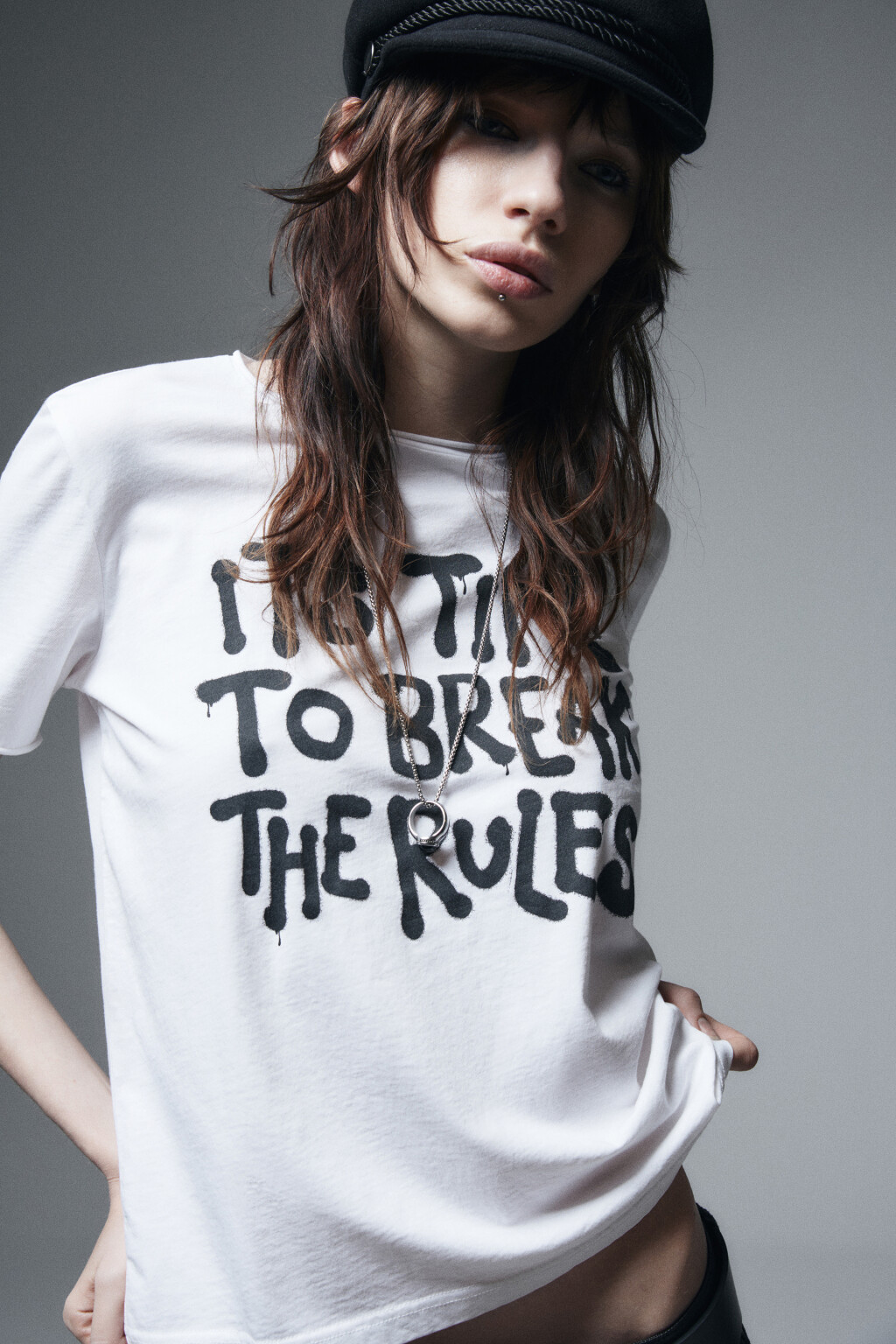 Футболка с вареным эффектом и надписью - цвет белый - 1