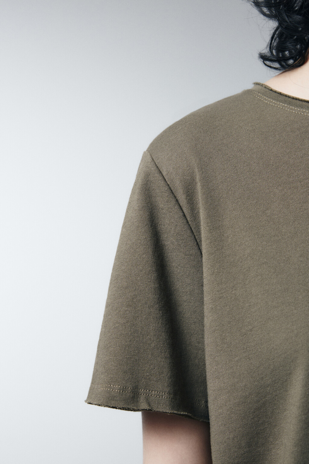 Футболка базовая удлиненная - цвет зеленый - 6