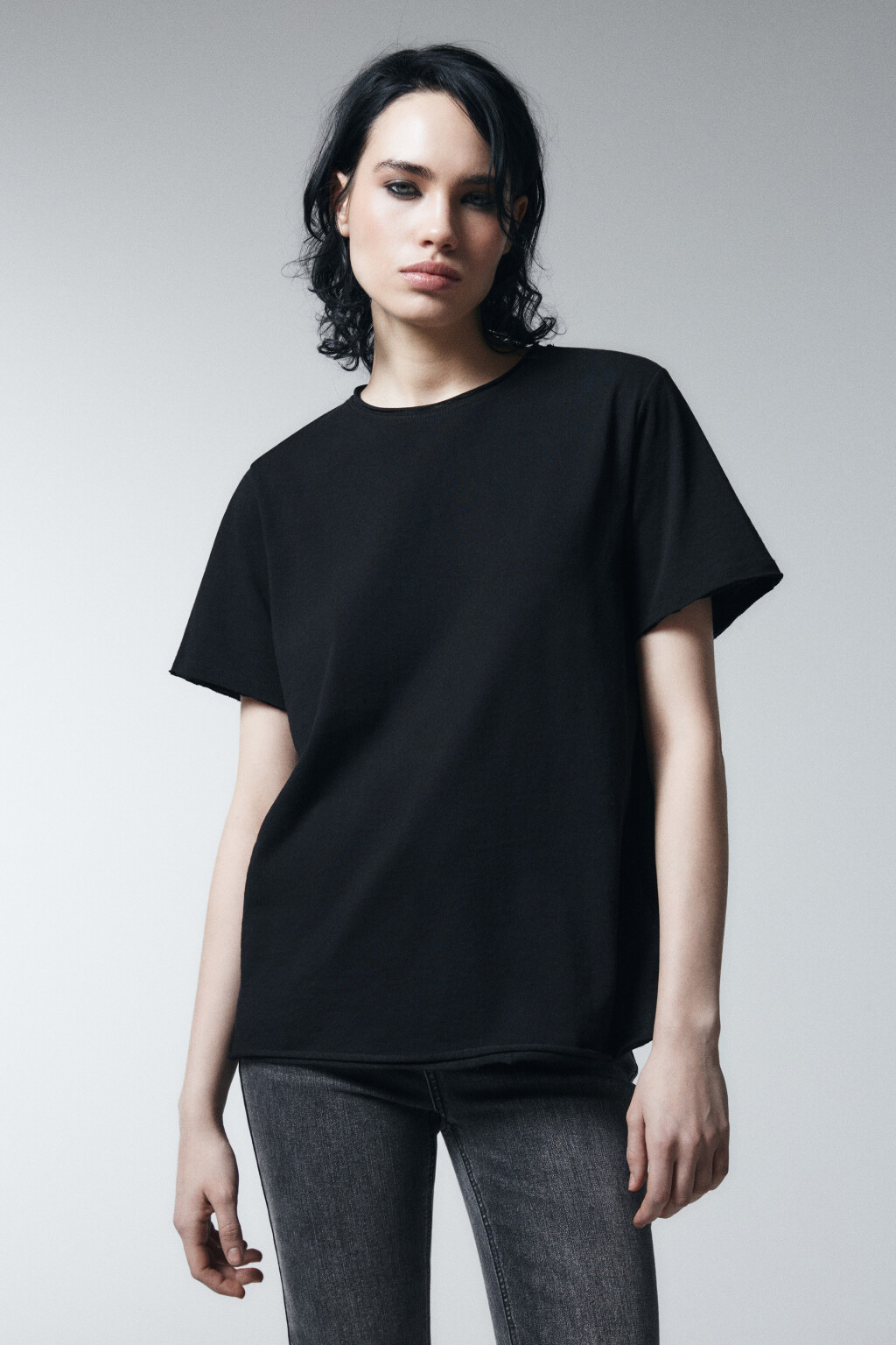 Футболка базовая удлиненная - цвет черный - 2
