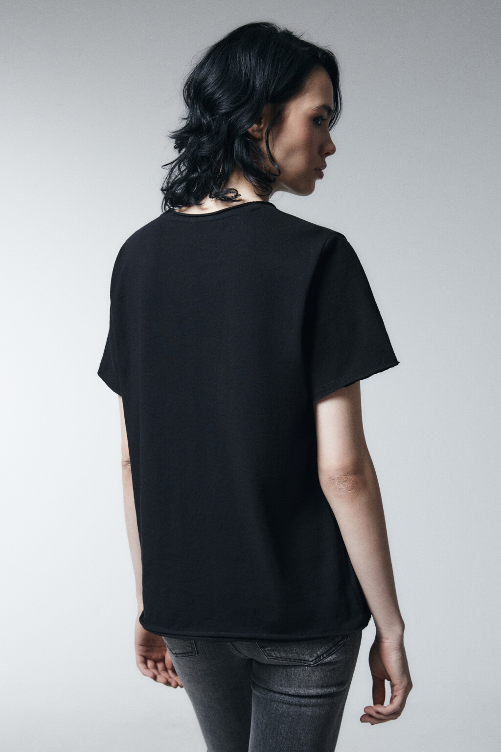 Футболка базовая удлиненная - цвет черный - 3