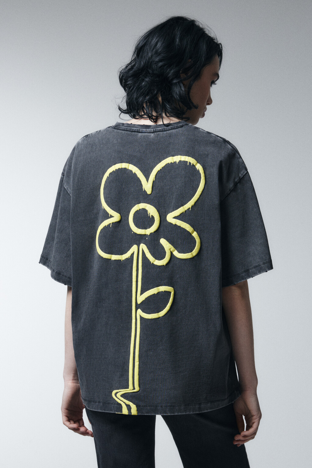 Футболка хлопковая oversize с принтом - цвет серый - 4