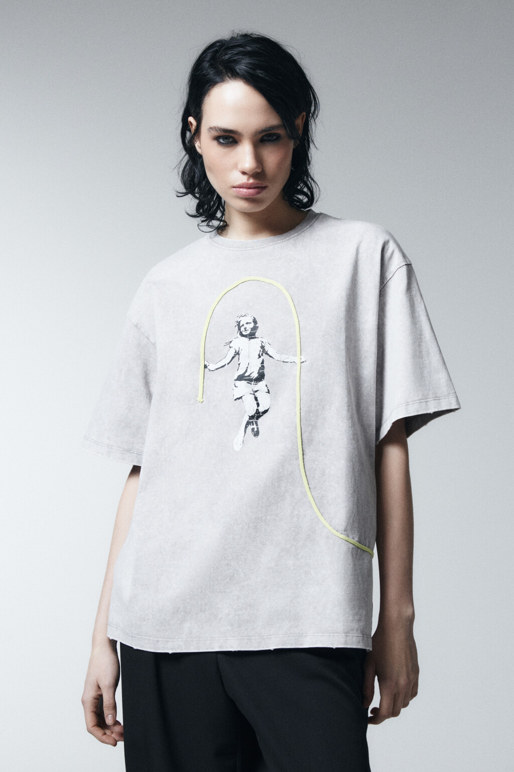 Футболка хлопковая oversize с принтом - цвет мультиколор - 2