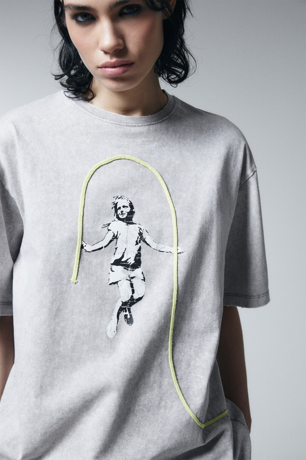 Футболка хлопковая oversize с принтом - цвет мультиколор - 5