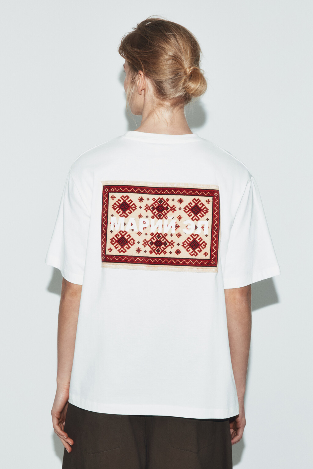 Футболка хлопковая оверсайз с принтом - цвет белый - 1