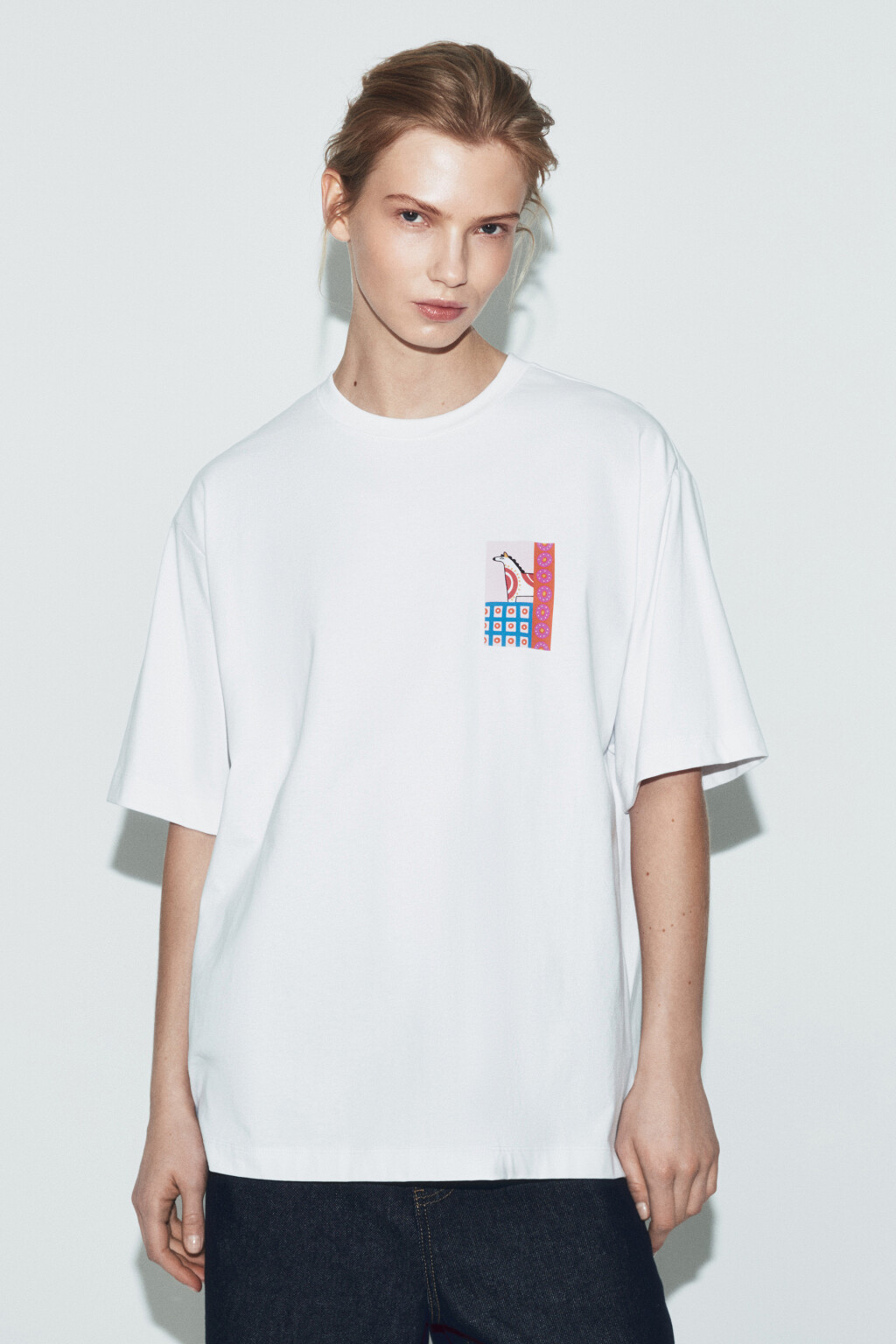 Футболка хлопковая оверсайз с принтом - цвет мультиколор - 2