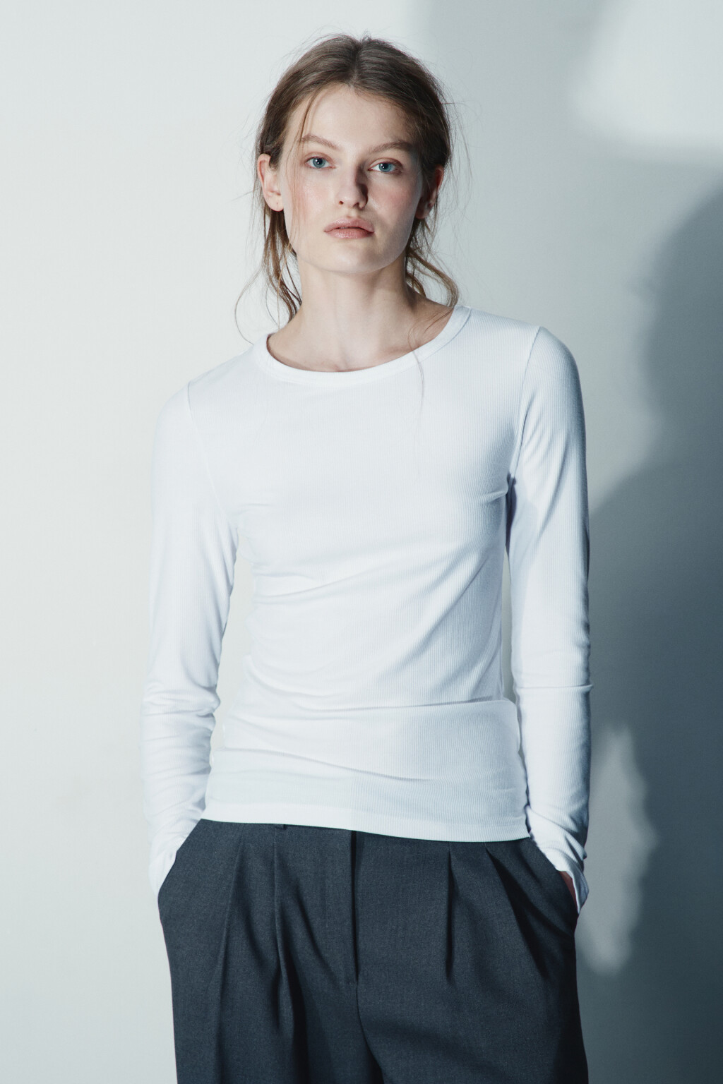 Лонгслив облегающий в рубчик - цвет белый - 2