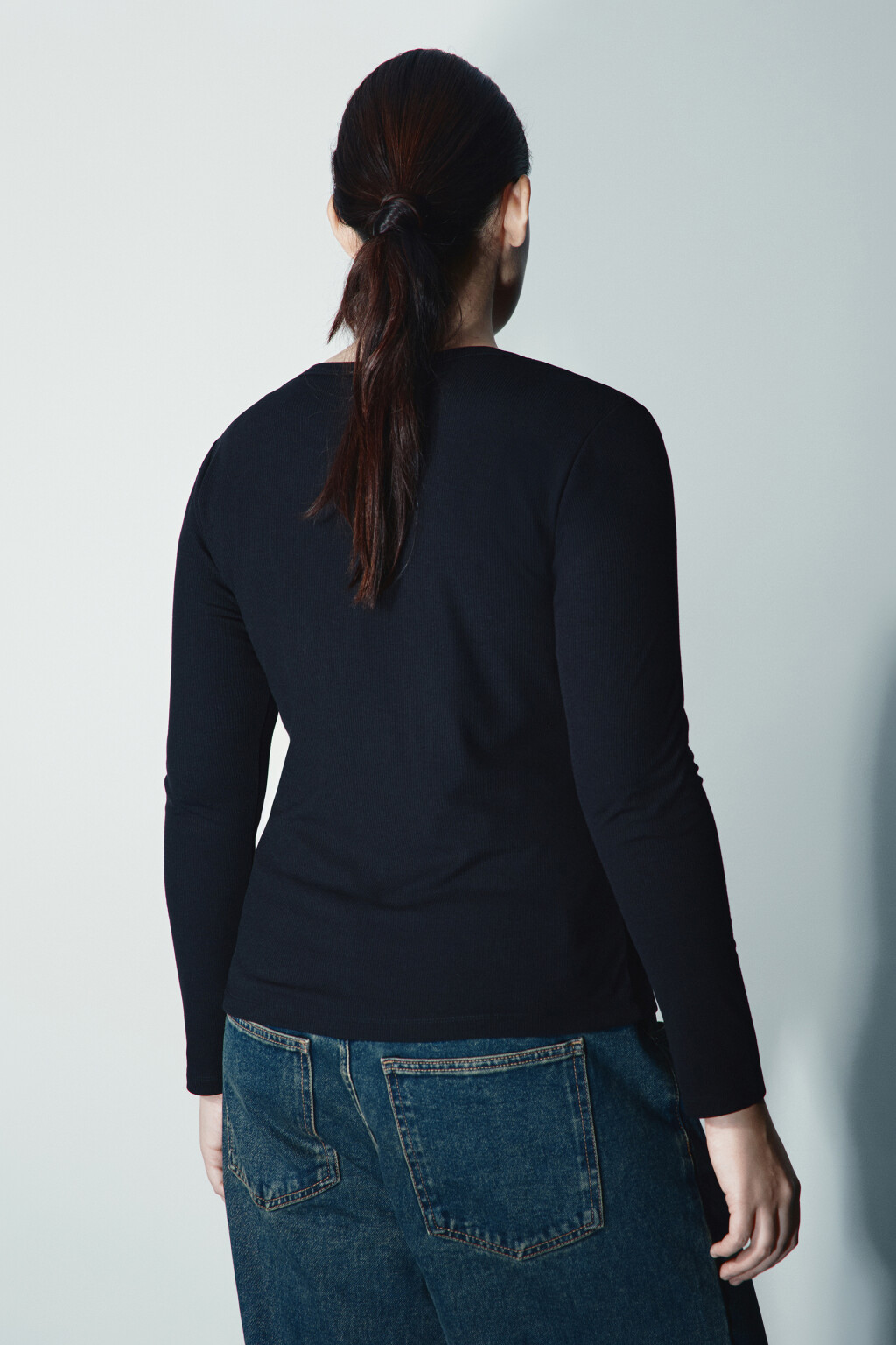 Лонгслив облегающий в рубчик - цвет черный - 3