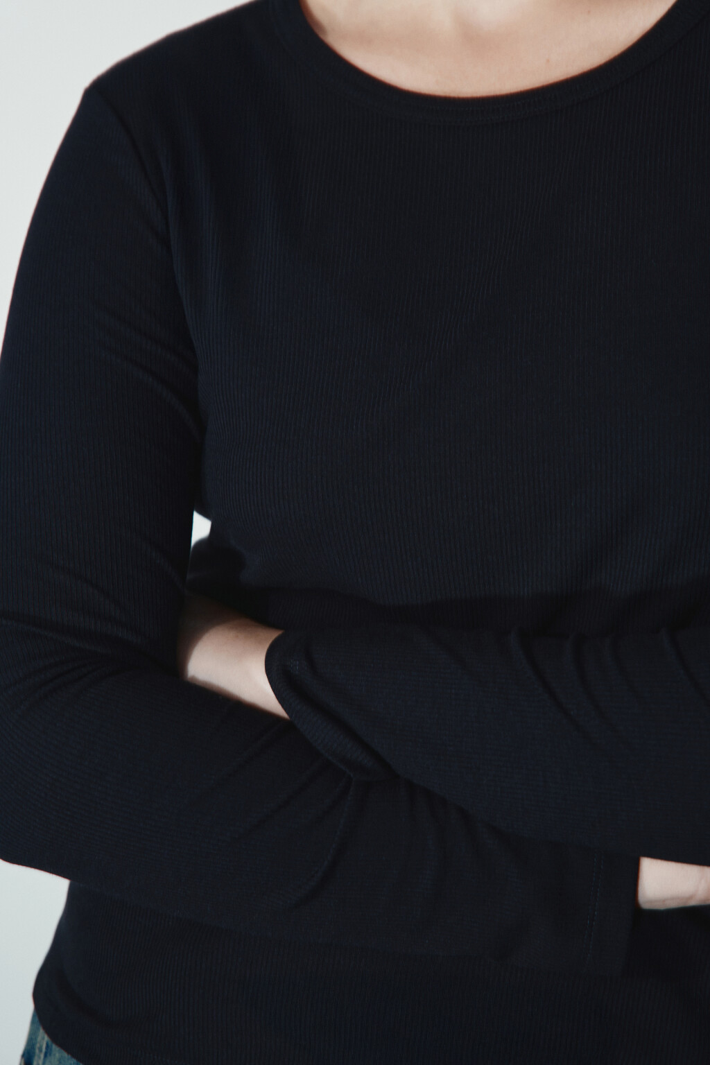 Лонгслив облегающий в рубчик - цвет черный - 6