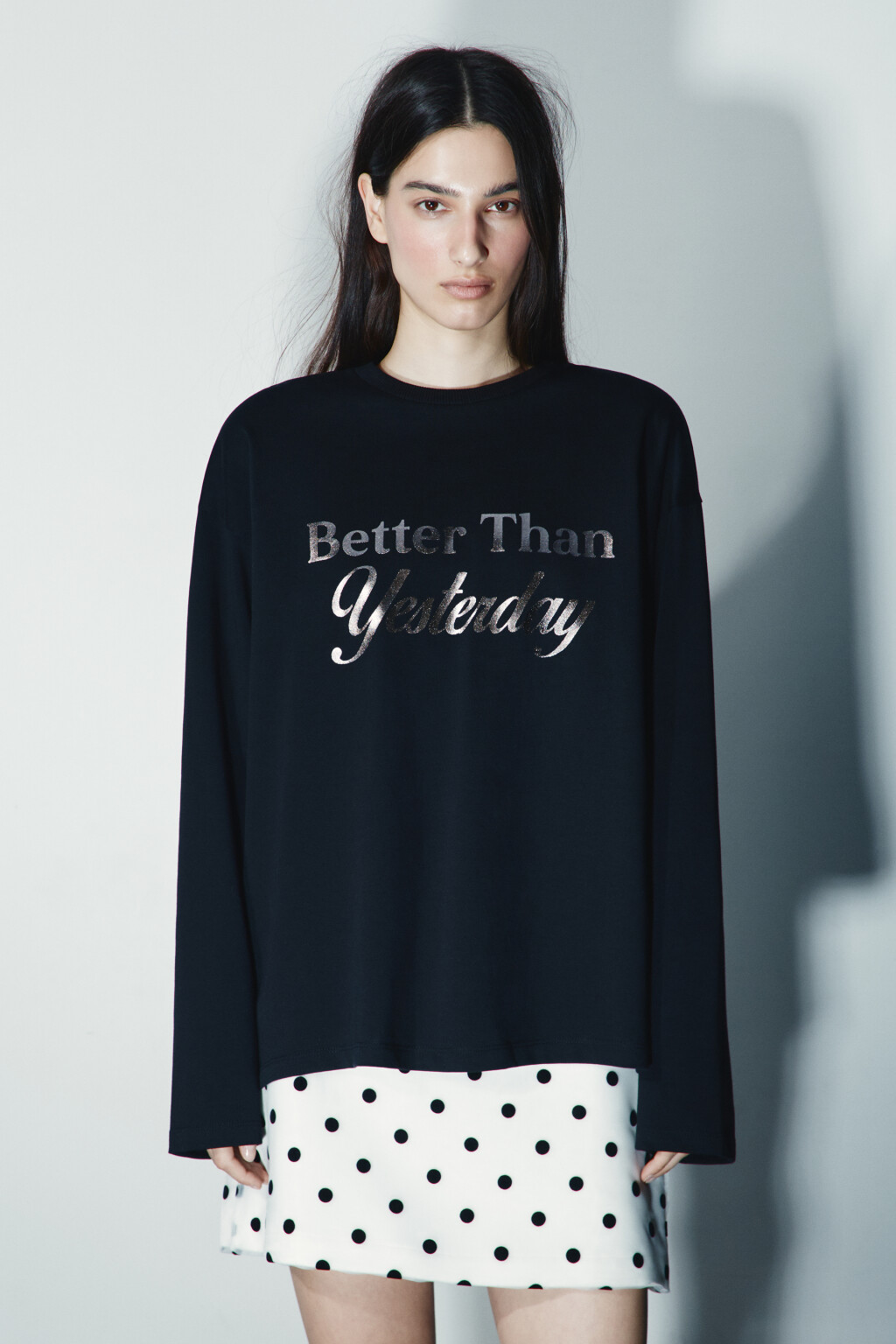 Лонгслив хлопковый с принтом - цвет черный - 2