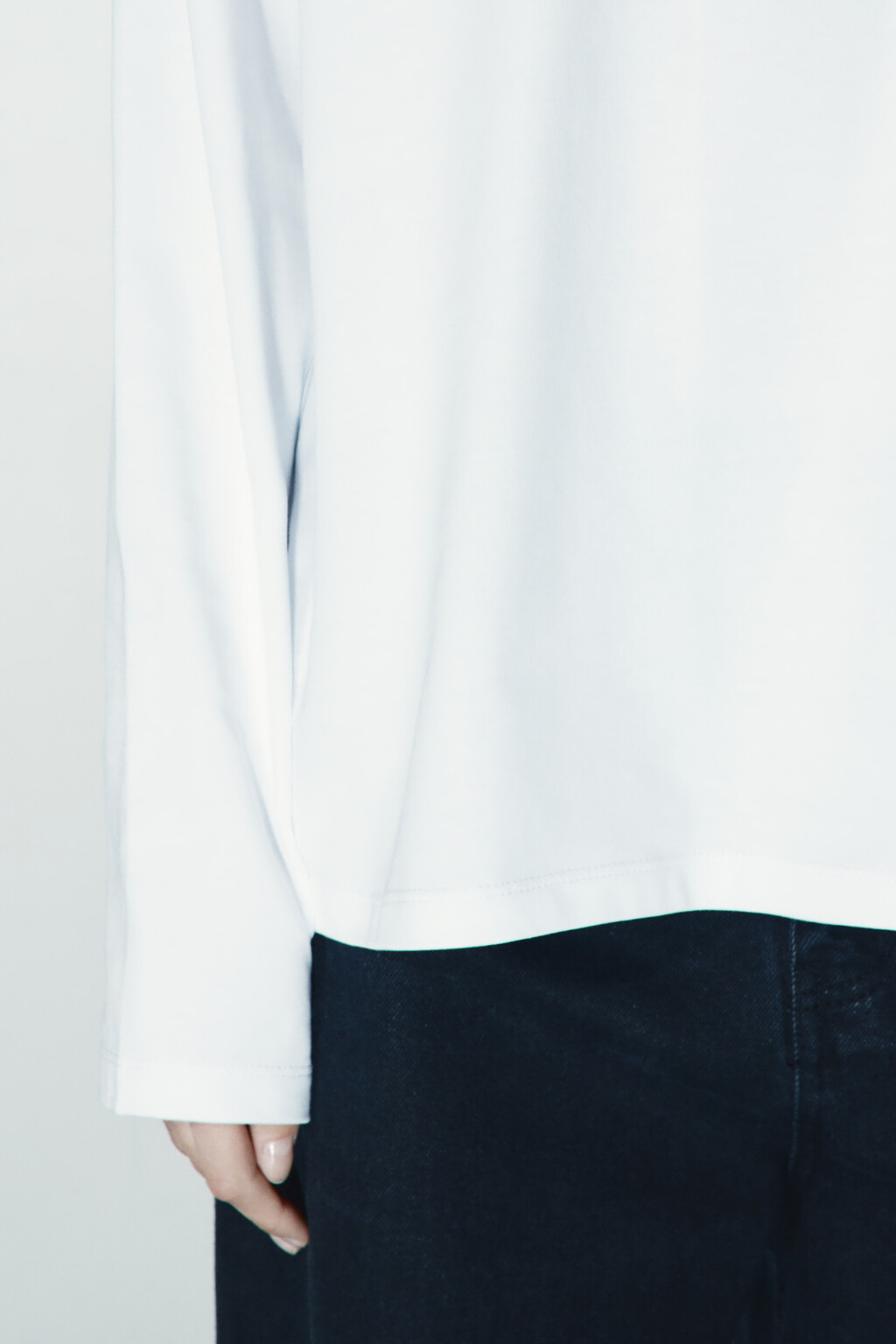 Лонгслив хлопковый с принтом - цвет белый - 6