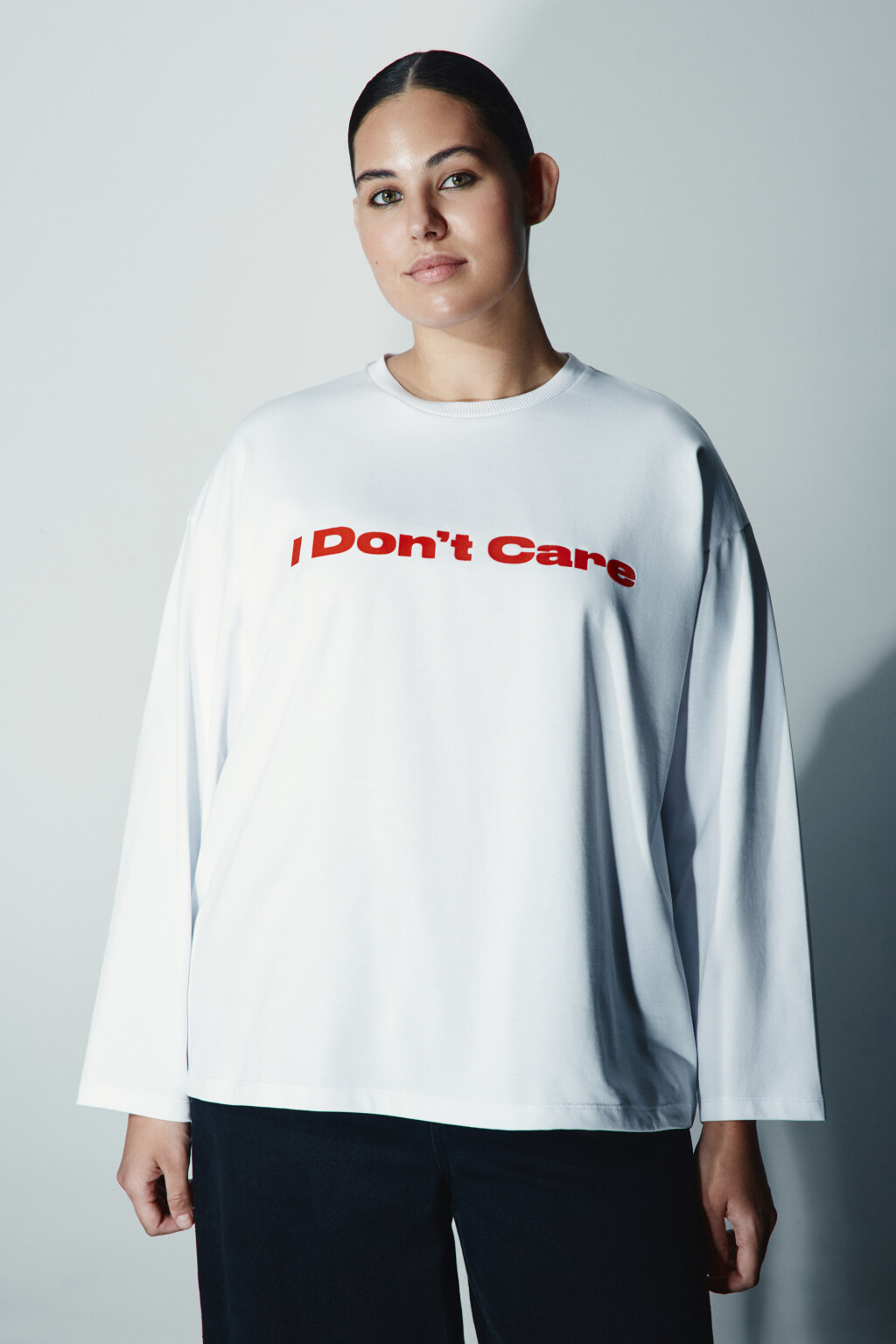 Лонгслив хлопковый с принтом - цвет белый - 2