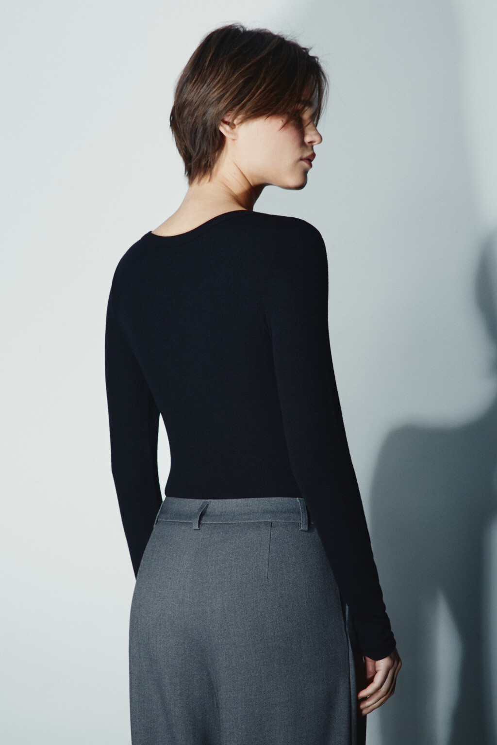 Боди-лонгслив с застежкой на груди - цвет черный - 3