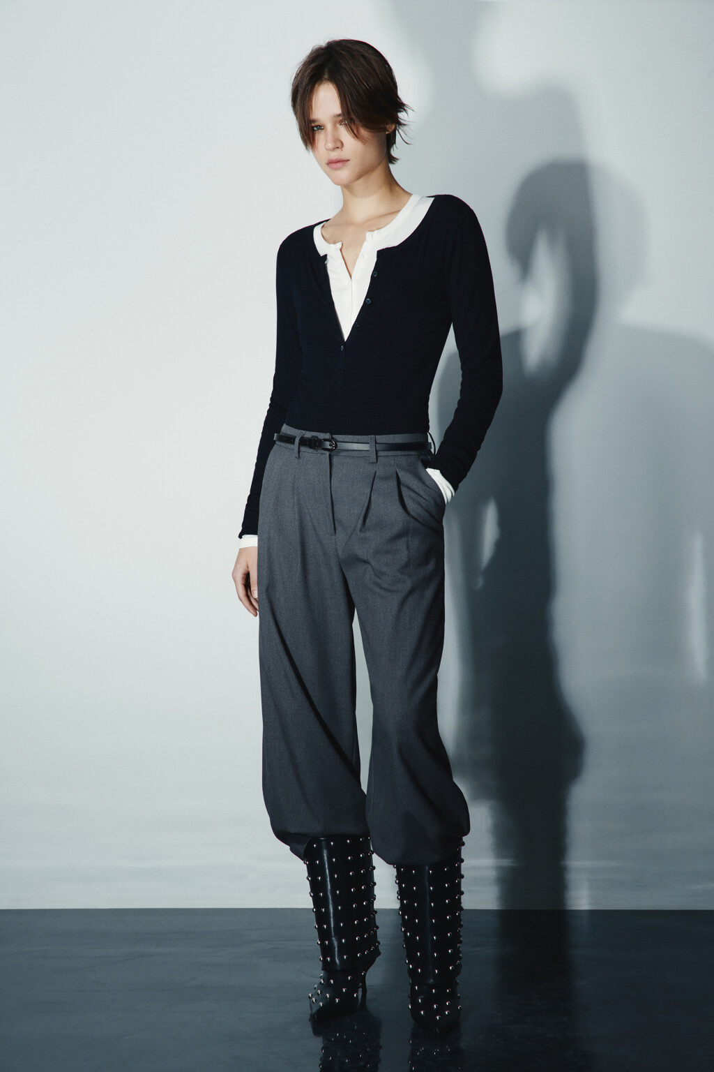 Боди-лонгслив с застежкой на груди - цвет черный - 4