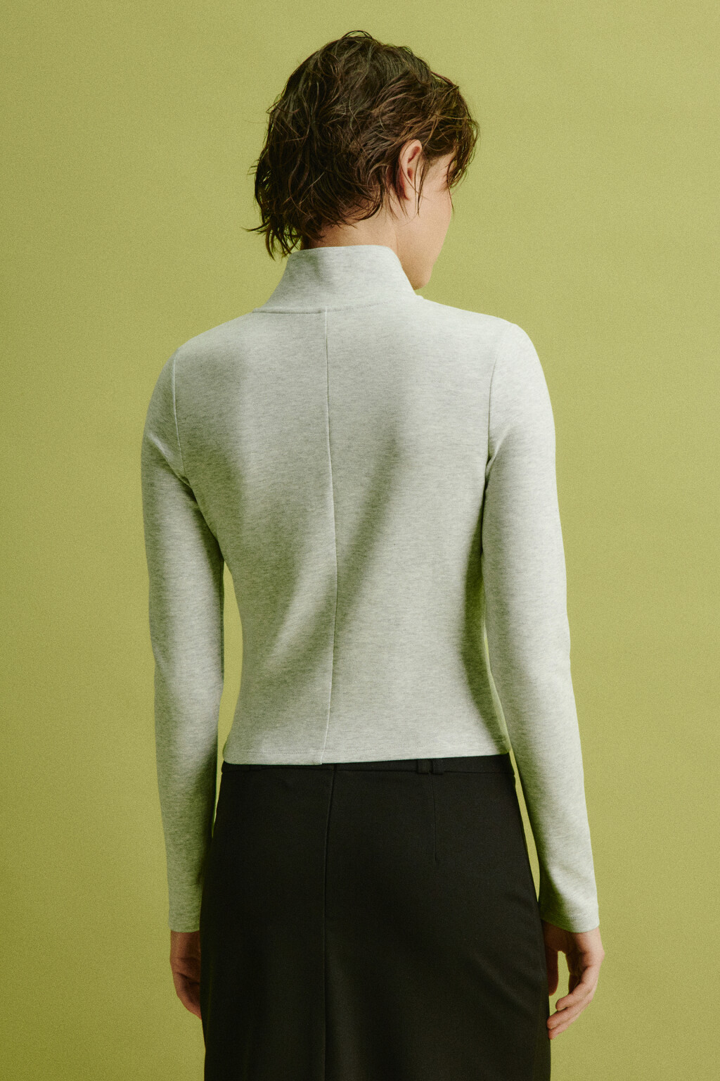 Лонгслив приталенный на молнии с воротником-стойкой - цвет серый - 4