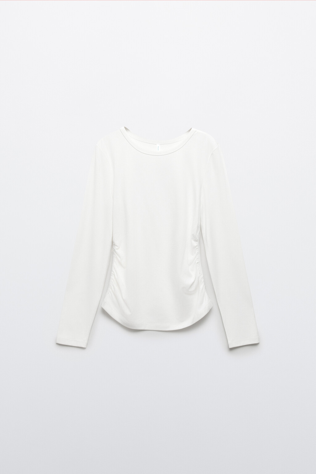 Лонгслив приталенный с оборками - цвет белый - 1