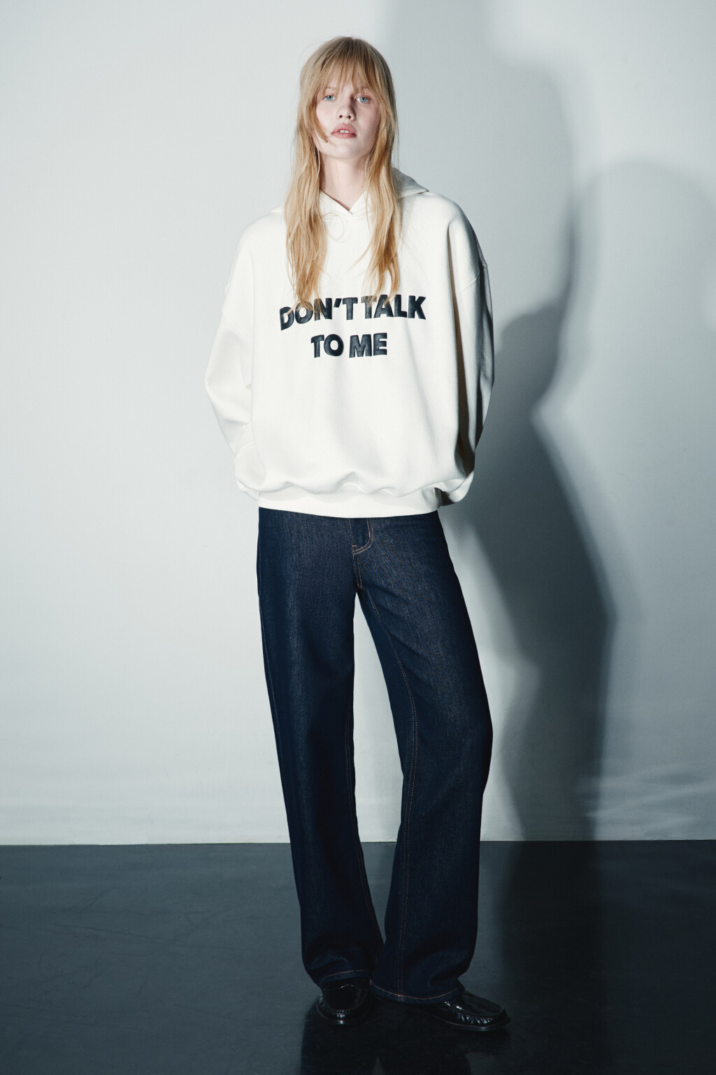 Худи утепленная с принтом - цвет бежевый - 6