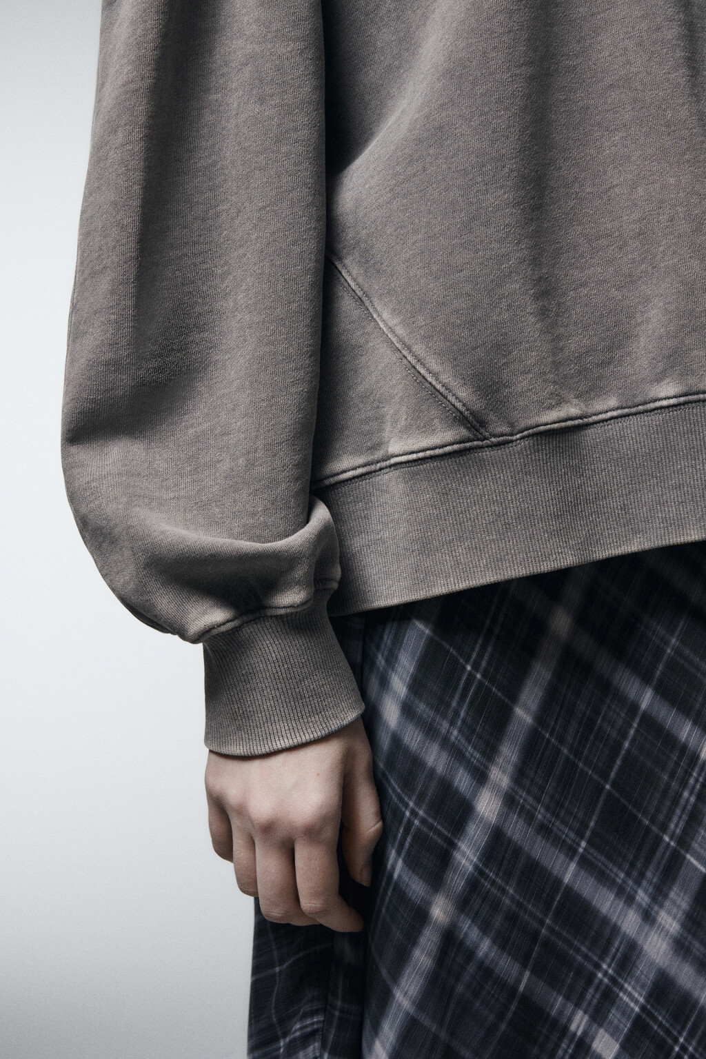 Свитшот с вареным эффектом - цвет серый - 6