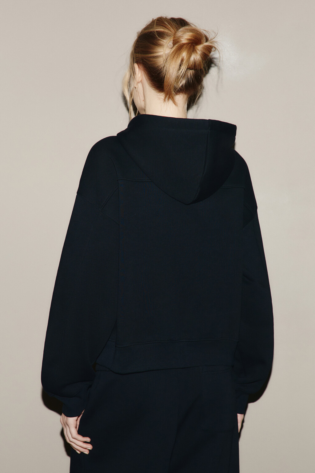 Худи-зипка с капюшоном из футера - цвет черный - 3