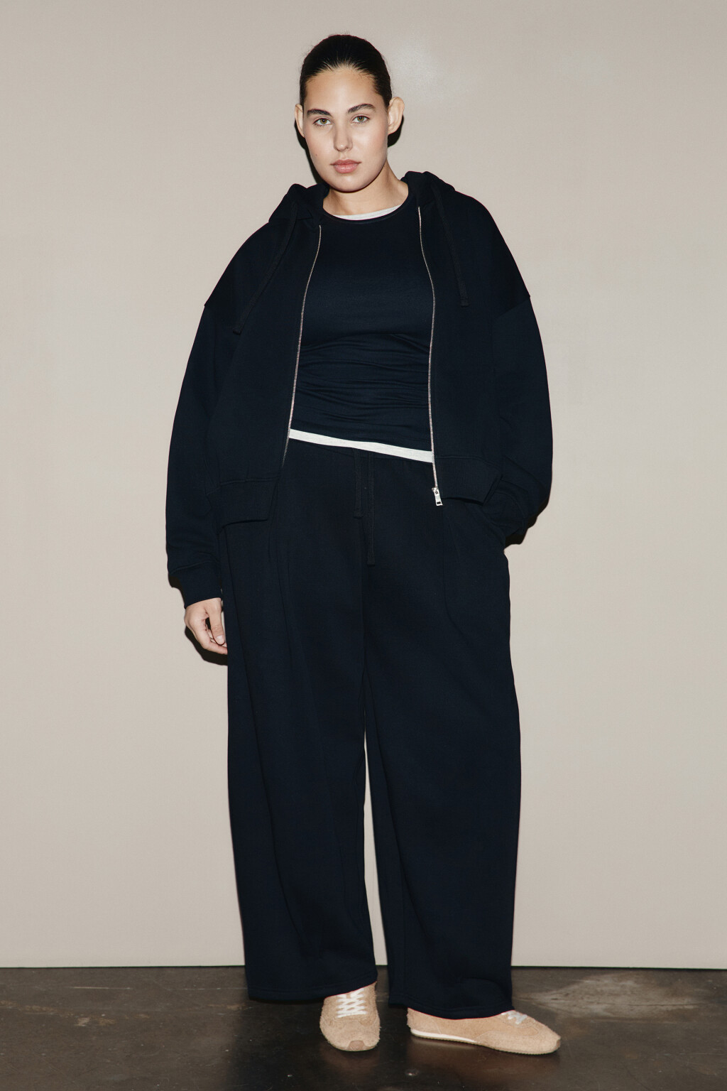 Худи-зипка с капюшоном из футера - цвет черный - 4