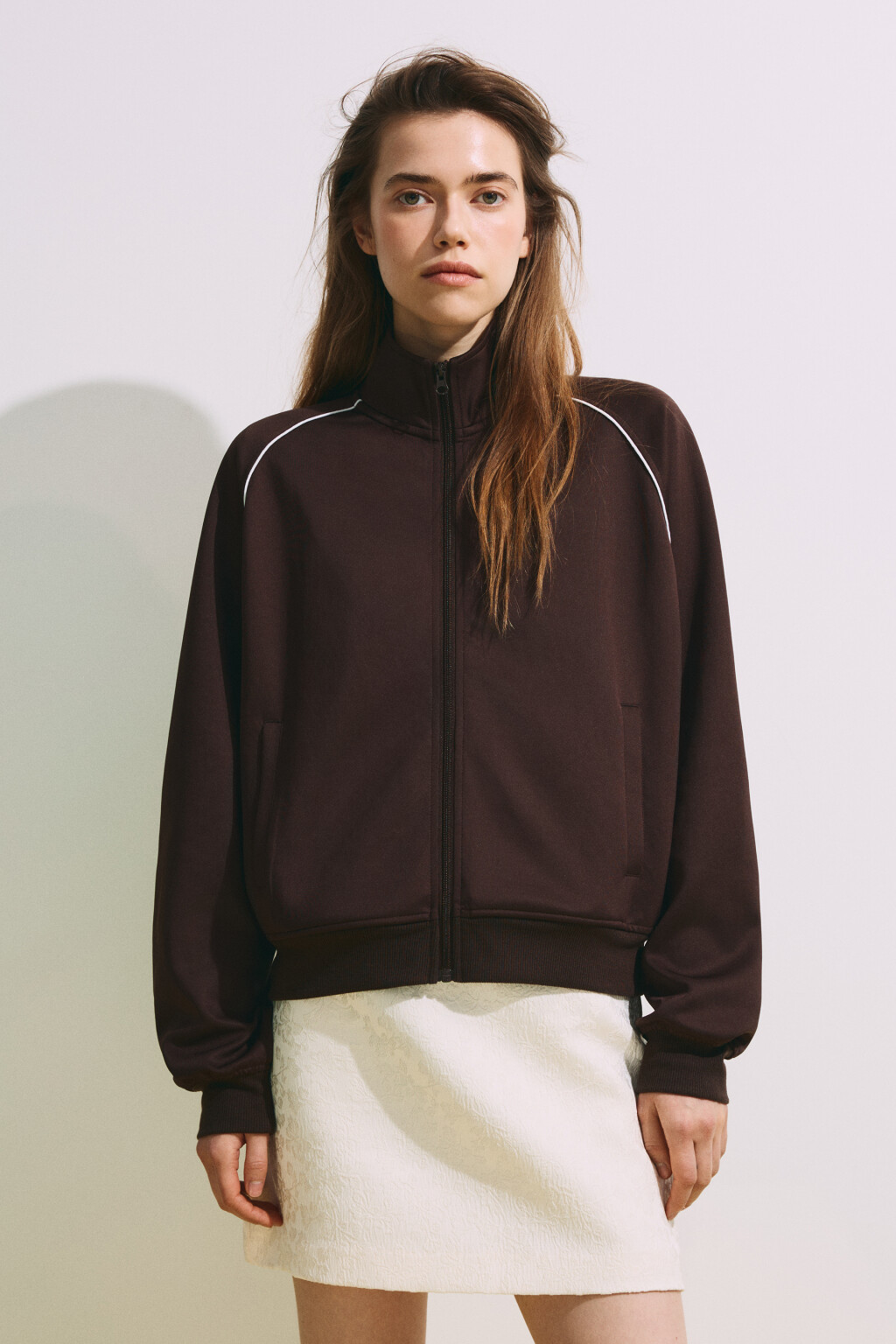 Куртка-олимпийка с лампасами - цвет коричневый - 4