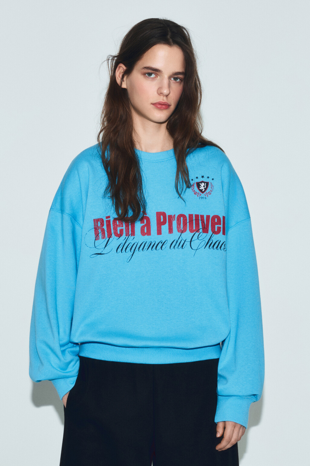 Свитшот оверсайз из футера с принтом - цвет синий - 2