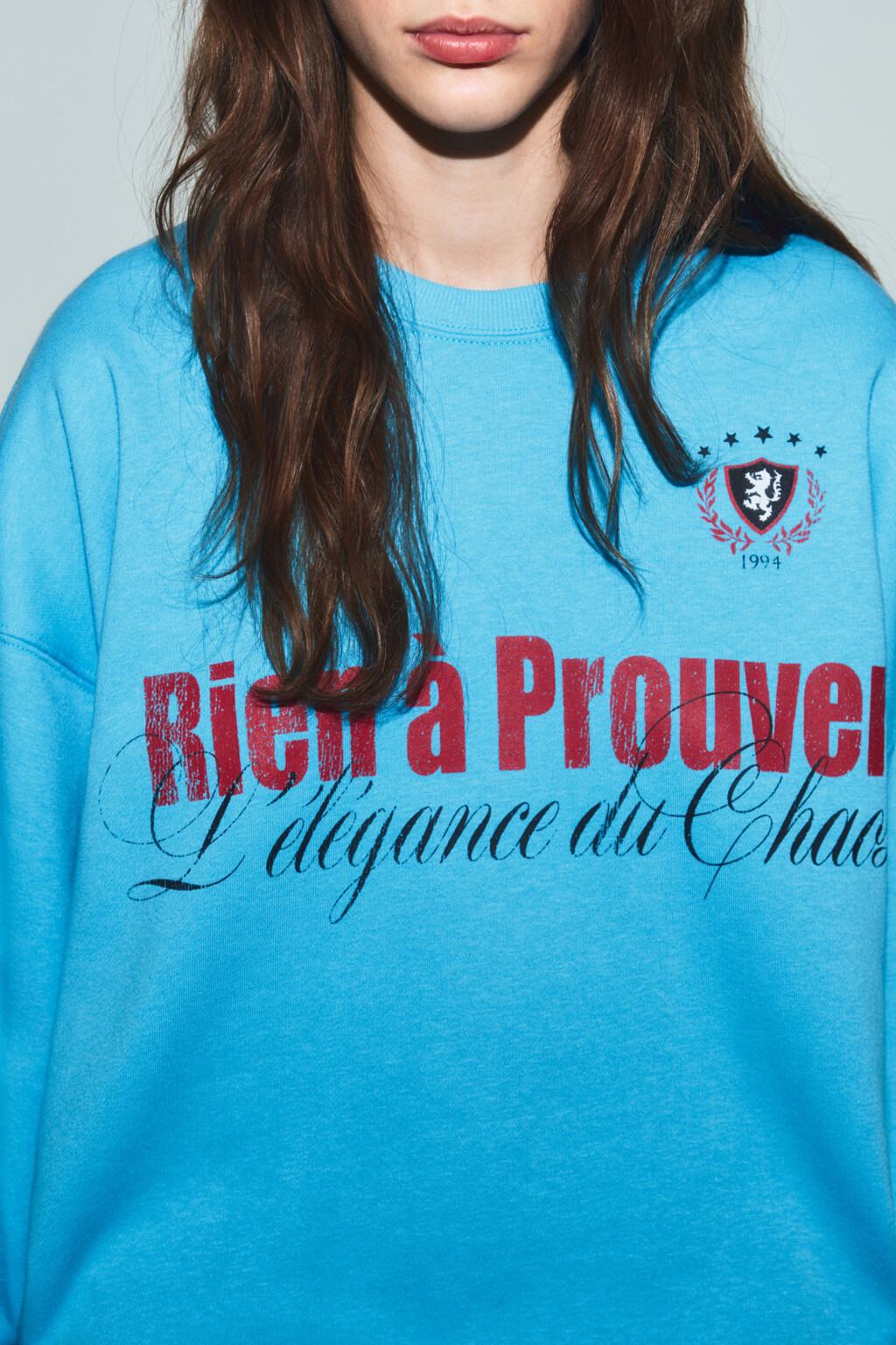 Свитшот оверсайз из футера с принтом - цвет синий - 5