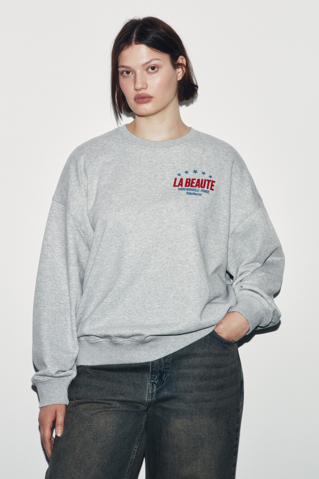 Свитшот оверсайз из футера с принтом - цвет серый - 2