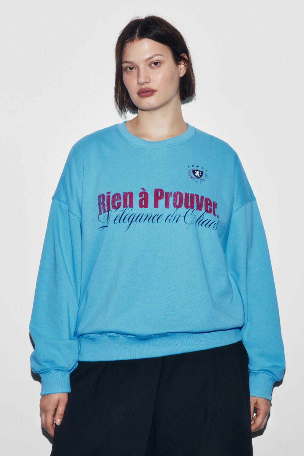 Свитшот оверсайз из футера с принтом - цвет синий - 2