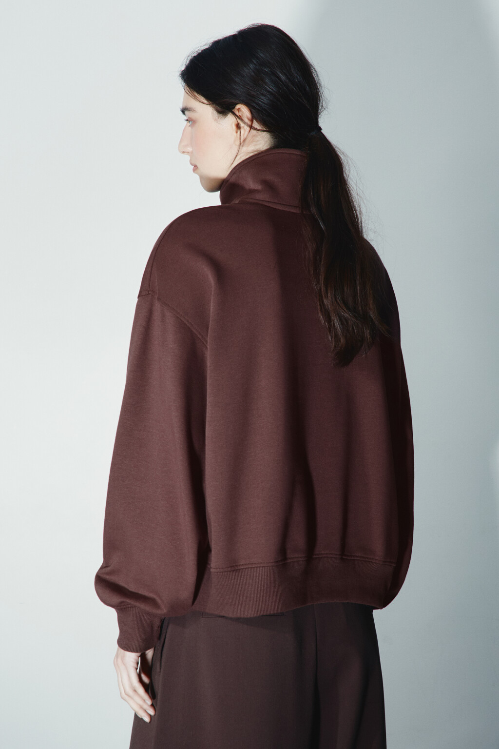 Свитшот с воротником на молнии - цвет коричневый - 3