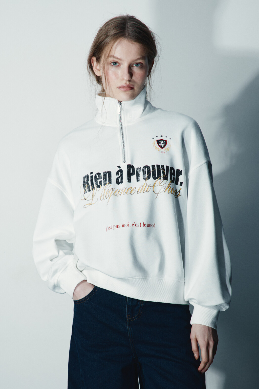 Свитшот с воротником на молнии - цвет белый - 2