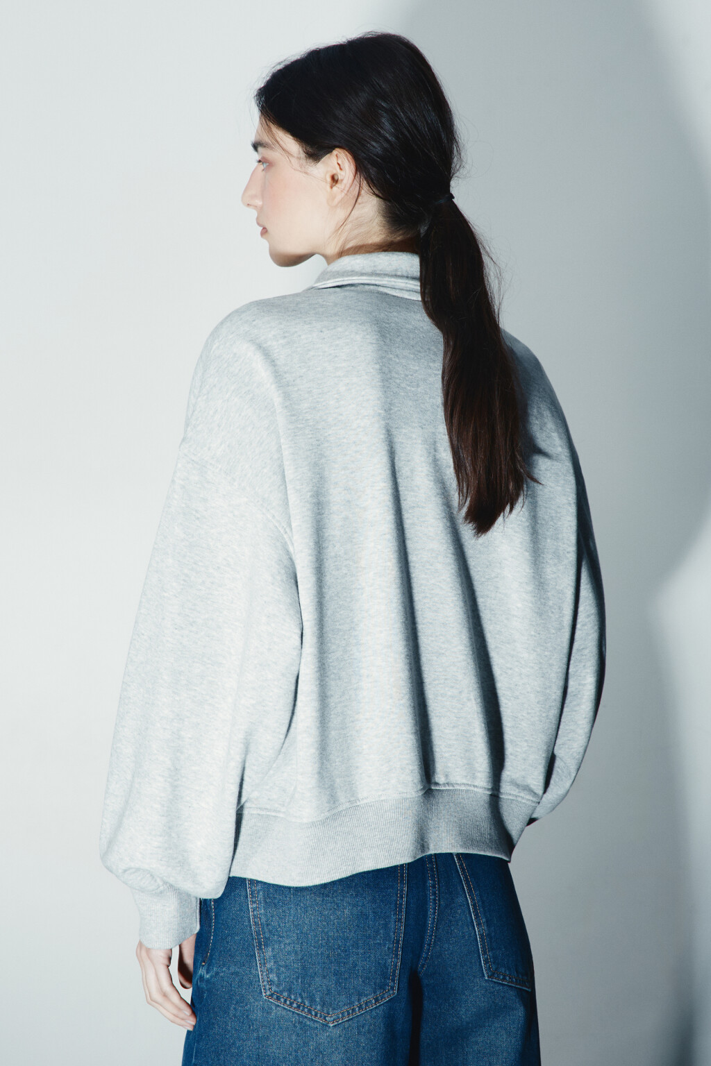 Свитшот с воротником на молнии - цвет серый - 3
