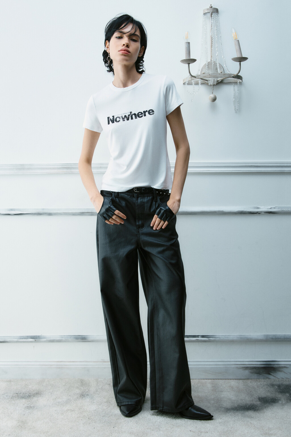 Джинсы baggy fit с кожаным накатом - цвет черный - 5