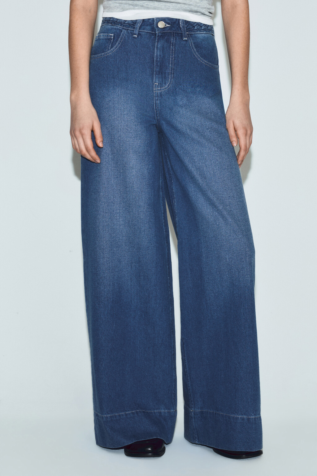 Джинсы wide leg с высокой посадкой и узором - цвет голубой - 2