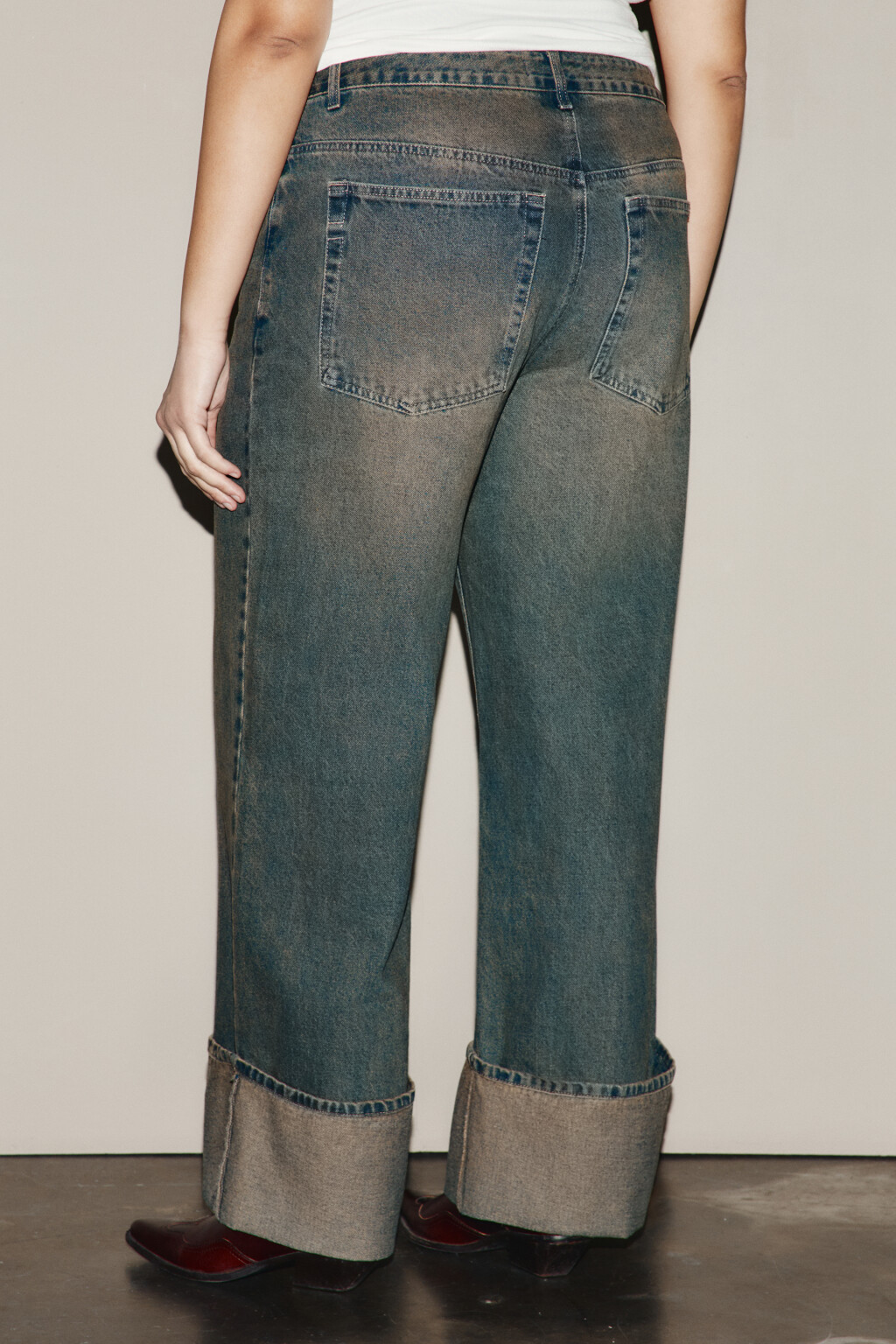 Джинсы широкие с подворотами - цвет темный тинт - 3