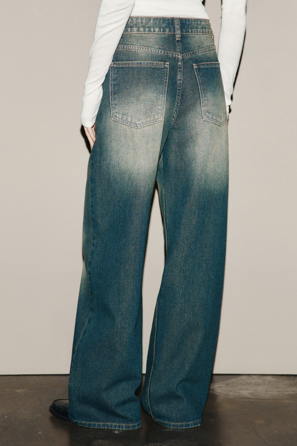 Джинсы baggy fit с низкой посадкой - цвет темный тинт - 4