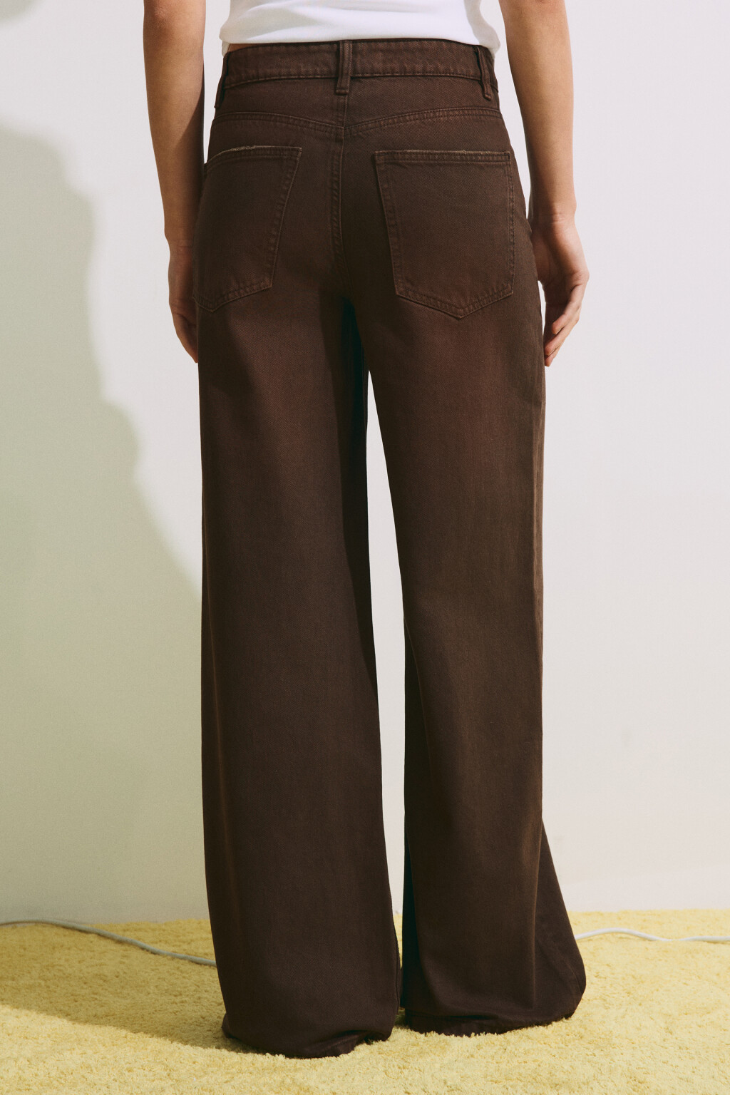 Джинсы широкие с высокой посадкой - цвет коричневый - 4