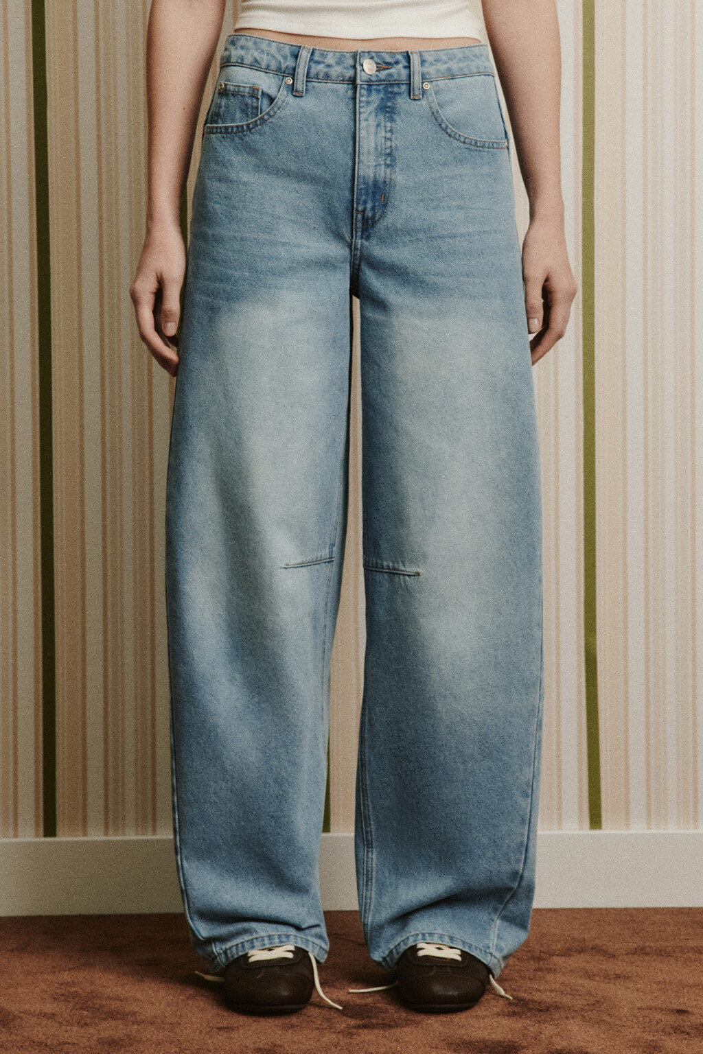 Джинсы barrel fit с декоративными швами - цвет голубой - 4