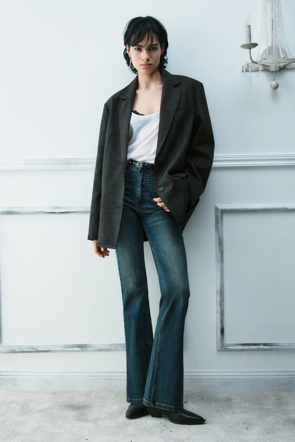 Джинсы клеш со средней посадкой - цвет темный тинт - 4