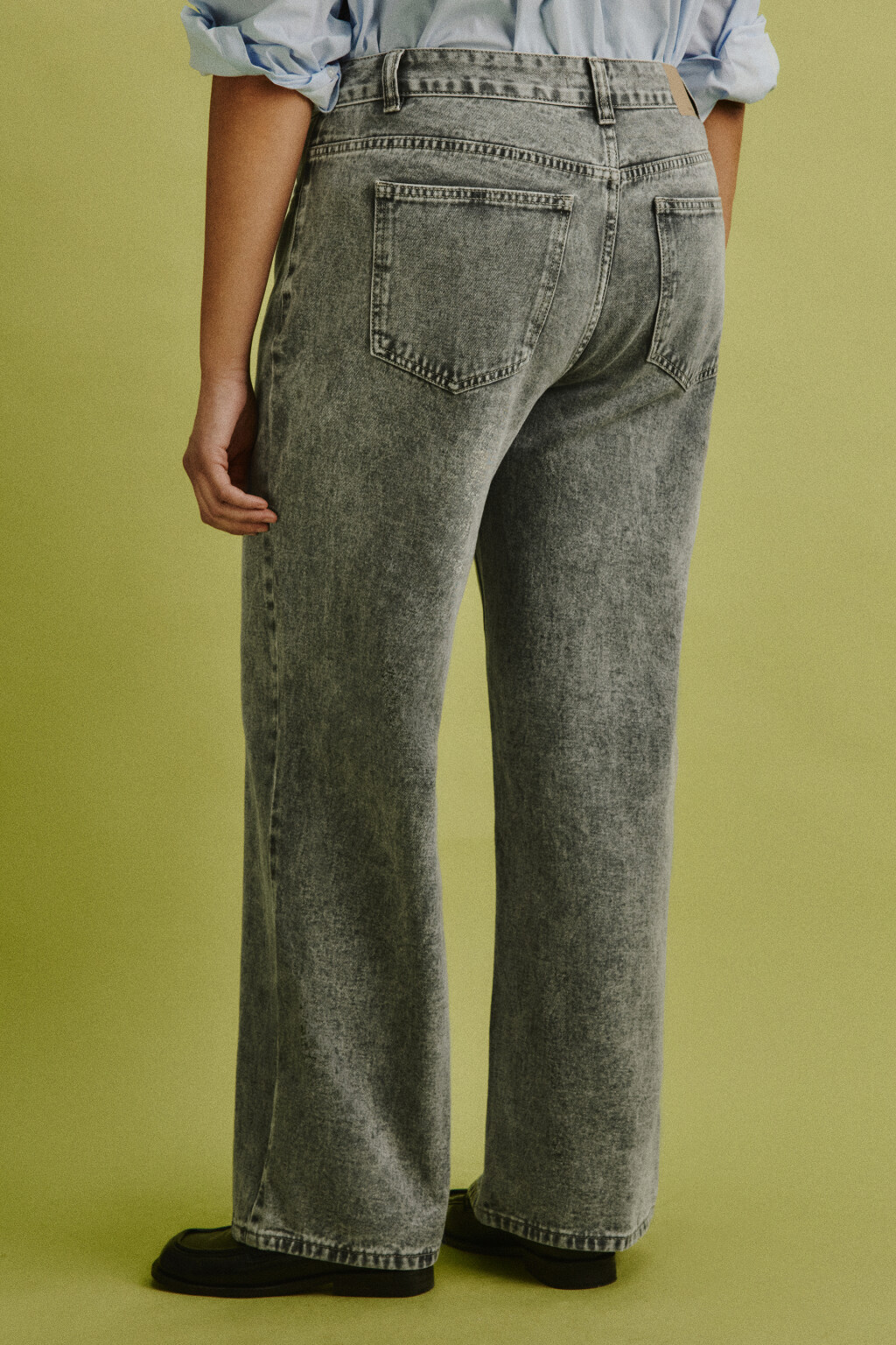 Джинсы straight fit со средней посадкой - цвет серый - 3