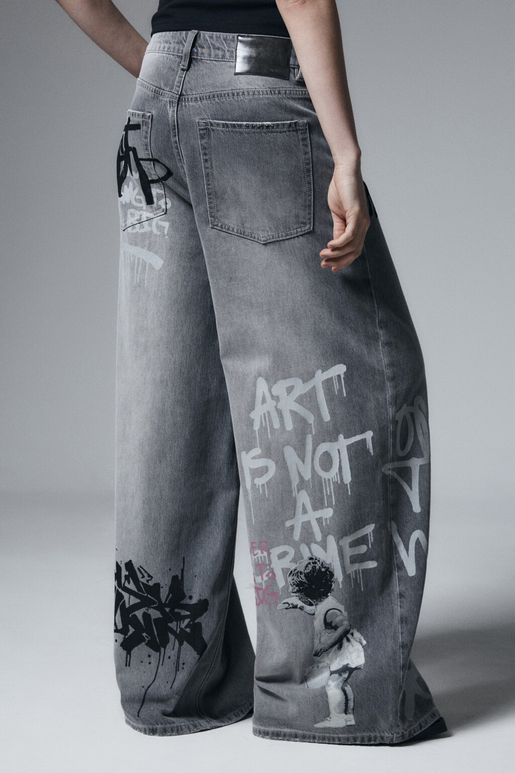 Джинсы baggy fit со средней посадкой и принтом - цвет серый - 5