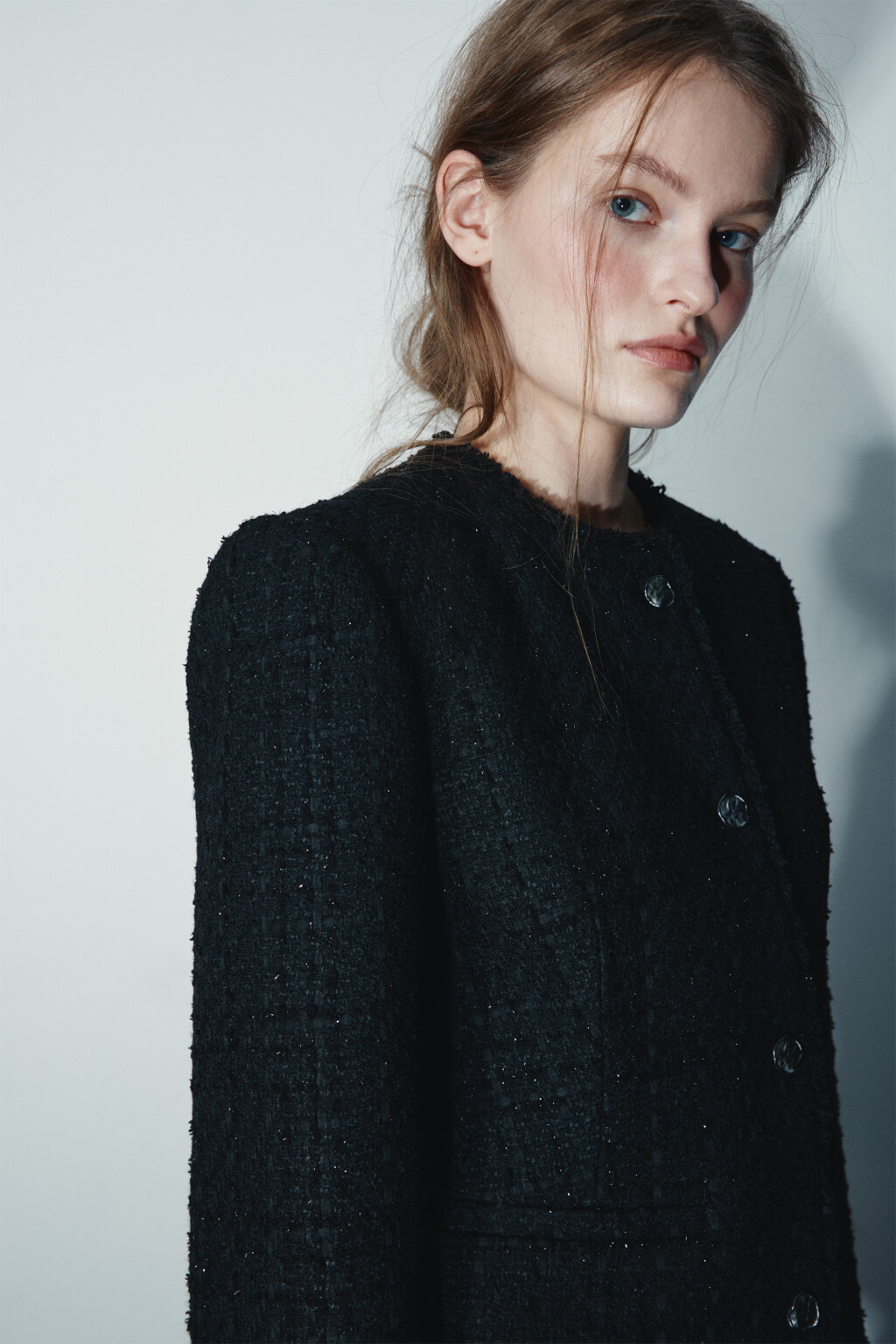 Жакет твидовый укороченный с шерстью - цвет черный - 7