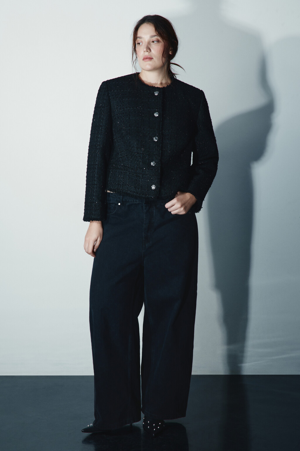 Жакет твидовый укороченный с шерстью - цвет черный - 4