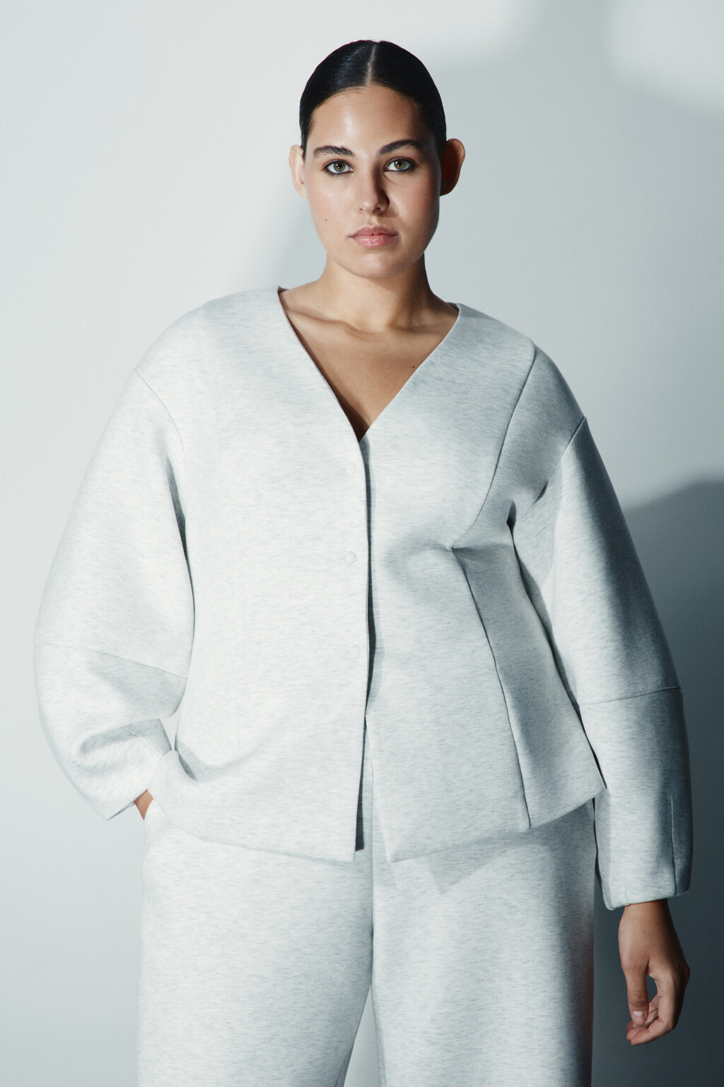 Пиджак приталенный с объемными рукавами - цвет серый - 2