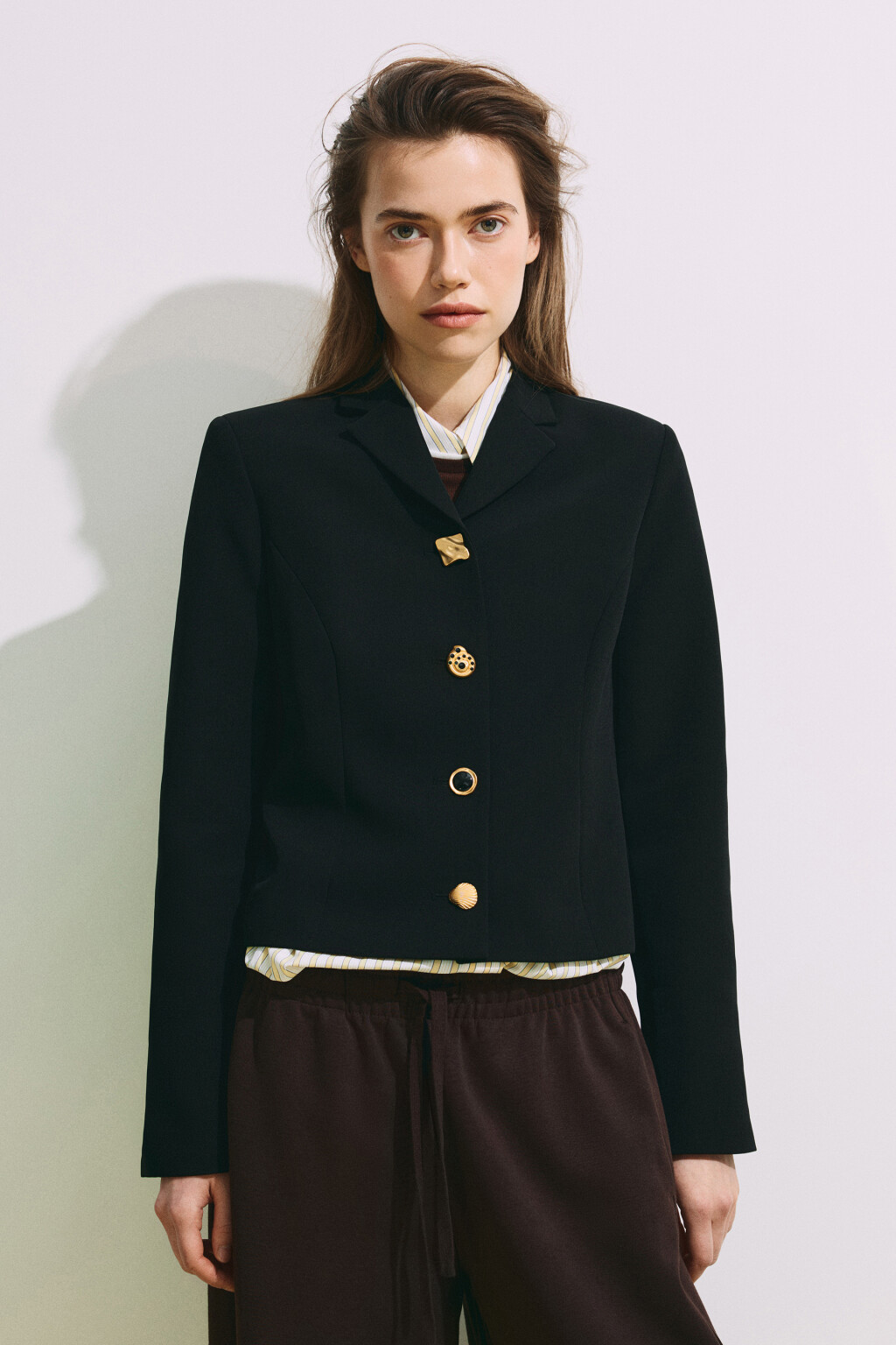 Пиджак прямой с пуговицами разной формы - цвет черный - 3
