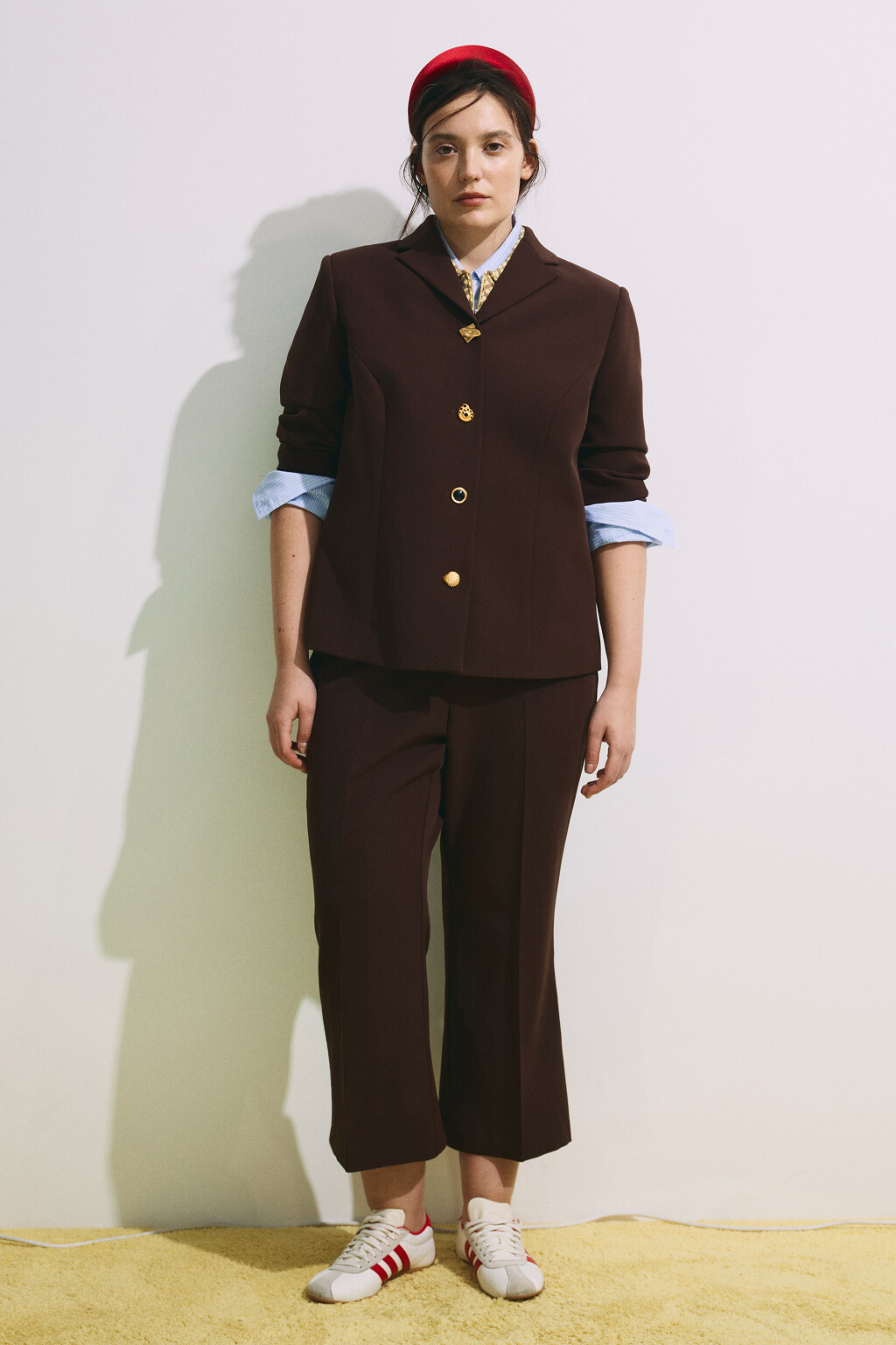 Пиджак прямой с пуговицами разной формы - цвет коричневый - 5